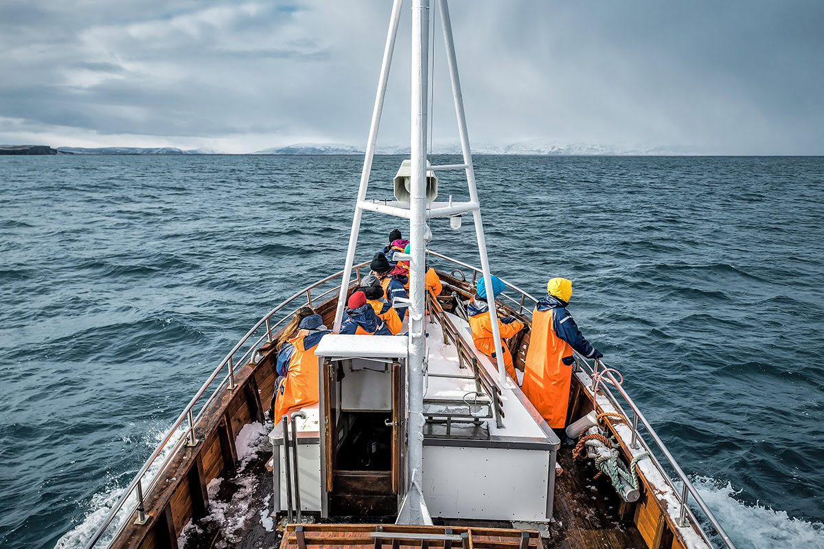 Crew and maritime workers